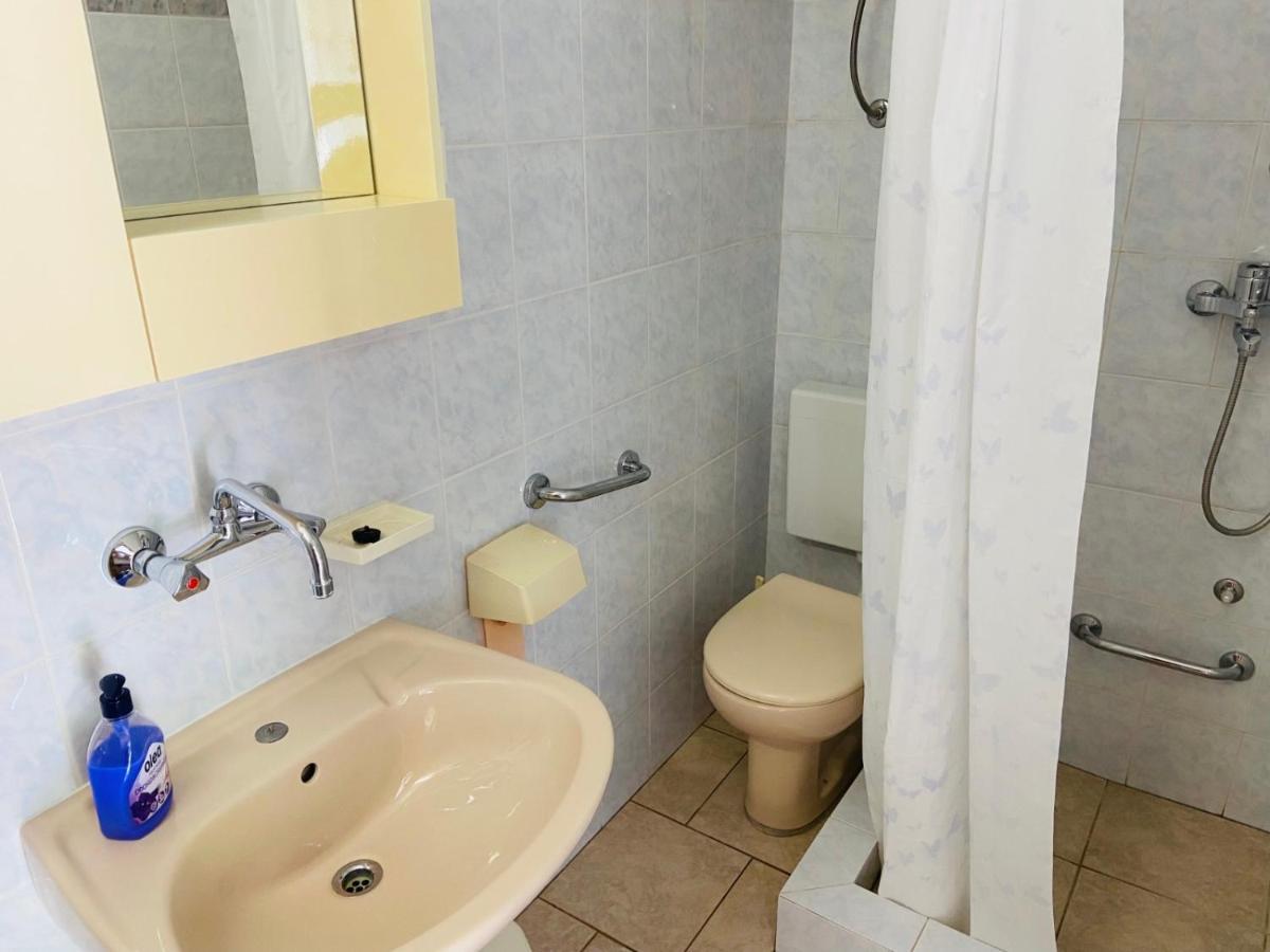 Apartments Tri Zala Zrnovo ภายนอก รูปภาพ