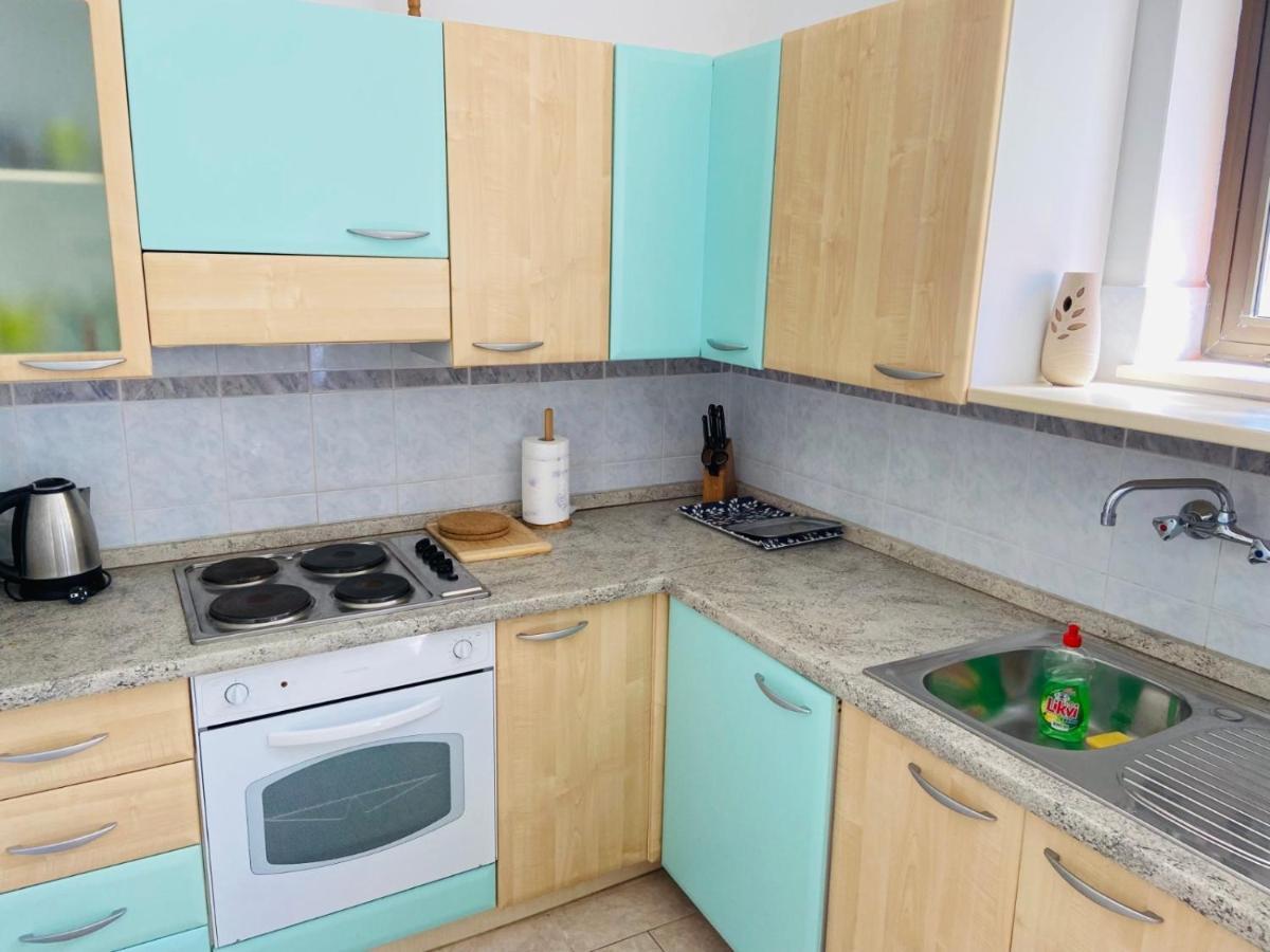 Apartments Tri Zala Zrnovo ภายนอก รูปภาพ